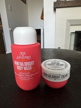 Sol de Janeiro Bom Dia Bright Body Wash & Cream